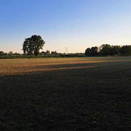 Vakantiewoning Opdebaan شقة